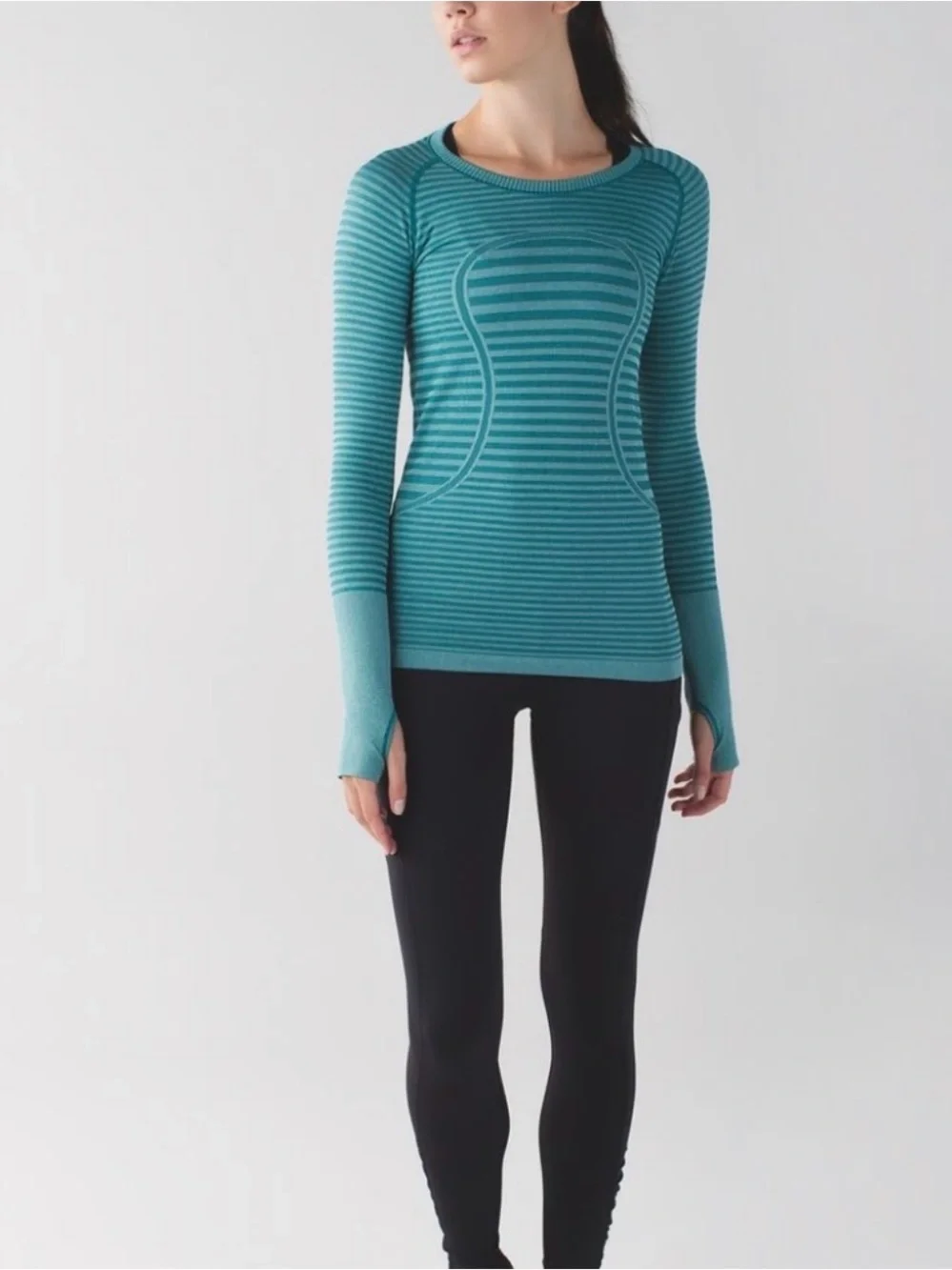 lululemon swiftly tech long sleeve in Heathered Forage Teal size 6 NWOT